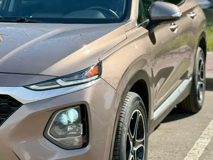 Hyundai Santa Fe 2020 года за 10 300 000 тг. в Караганда – фото 11
