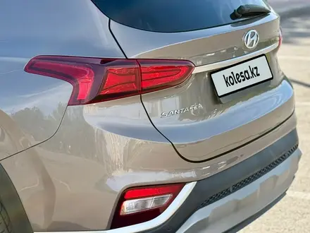 Hyundai Santa Fe 2020 года за 10 300 000 тг. в Караганда – фото 12
