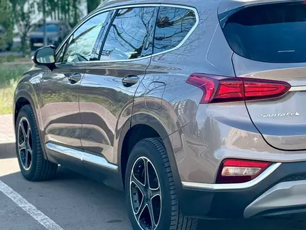 Hyundai Santa Fe 2020 года за 10 300 000 тг. в Караганда – фото 4