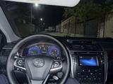 Toyota Camry 2014 года за 9 500 000 тг. в Шымкент – фото 2