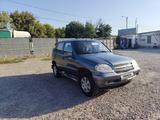 Chevrolet Niva 2004 года за 1 350 000 тг. в Шымкент – фото 2