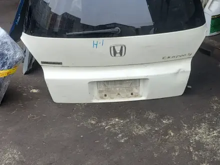 Крышка багажника Хонда Одиссей 3 поколение за 5 000 тг. в Алматы