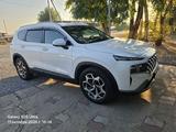 Hyundai Santa Fe 2021 года за 14 500 000 тг. в Алматы