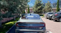 Hyundai Sonata 2022 года за 12 200 000 тг. в Алматы – фото 4