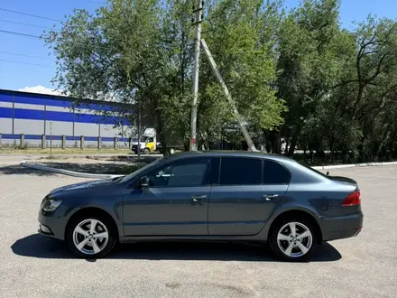Skoda Superb 2014 года за 6 500 000 тг. в Алматы – фото 5