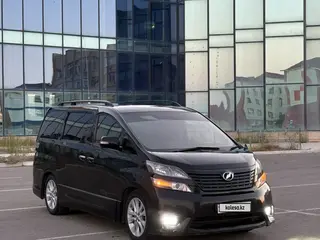 Toyota Alphard, 2010