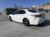 Toyota Camry 2018 года за 12 000 000 тг. в Актау – фото 4