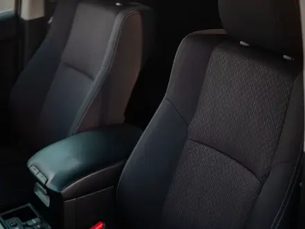 Toyota Land Cruiser Prado 2022 года за 25 500 000 тг. в Атырау – фото 10
