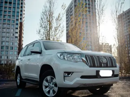 Toyota Land Cruiser Prado 2022 года за 25 500 000 тг. в Атырау – фото 2
