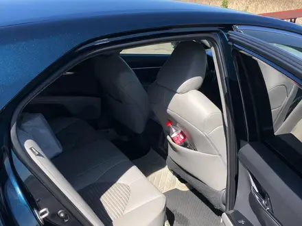 Toyota Camry 2018 года за 12 000 000 тг. в Караганда – фото 10