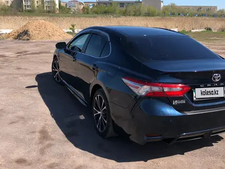 Toyota Camry 2018 года за 12 000 000 тг. в Караганда – фото 8