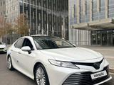 Toyota Camry 2018 годаүшін14 700 000 тг. в Алматы
