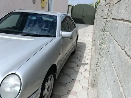 Mercedes-Benz E 280 1996 года за 1 900 000 тг. в Тараз – фото 4