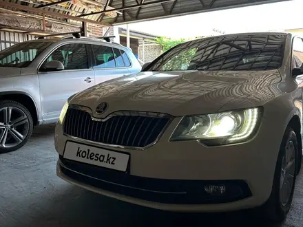Skoda Superb 2013 года за 5 700 000 тг. в Алматы – фото 4