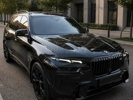 BMW X7 2023 года за 73 000 000 тг. в Астана