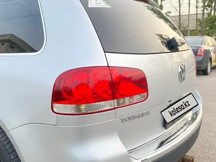Volkswagen Touareg 2006 года за 4 500 000 тг. в Алматы – фото 6