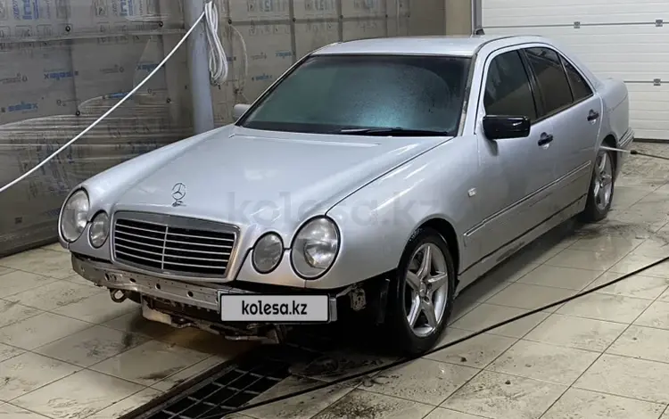 Mercedes-Benz E 200 1997 года за 1 950 000 тг. в Петропавловск