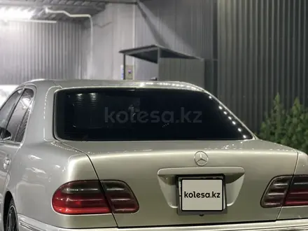 Mercedes-Benz E 320 2001 года за 5 200 000 тг. в Алматы – фото 4