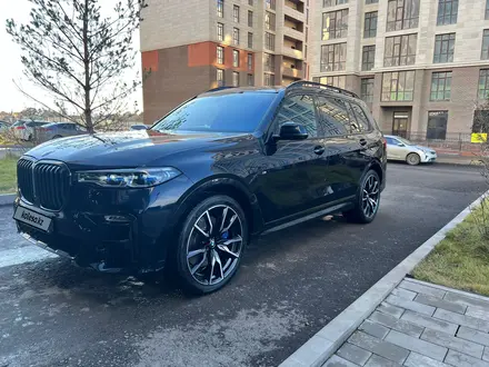 BMW X7 2021 года за 45 000 000 тг. в Астана – фото 2