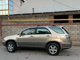Lexus RX 300 2002 годаүшін6 400 000 тг. в Алматы – фото 2