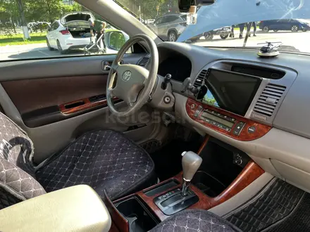 Toyota Camry 2004 года за 4 500 000 тг. в Астана – фото 13