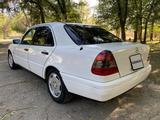 Mercedes-Benz C 280 1995 годаfor2 400 000 тг. в Тараз