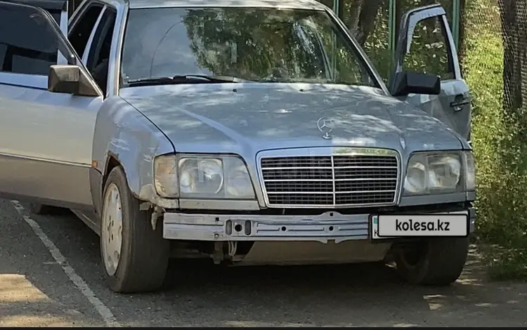 Mercedes-Benz E 200 1994 годаүшін1 500 000 тг. в Усть-Каменогорск