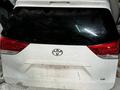 Крышка багажника на Toyota Sienna XL30 за 500 000 тг. в Костанай – фото 3