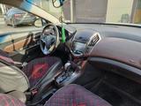 Chevrolet Cruze 2013 годаүшін4 700 000 тг. в Уральск – фото 2