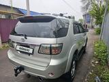 Toyota Fortuner 2005 годаүшін10 500 000 тг. в Алматы – фото 4