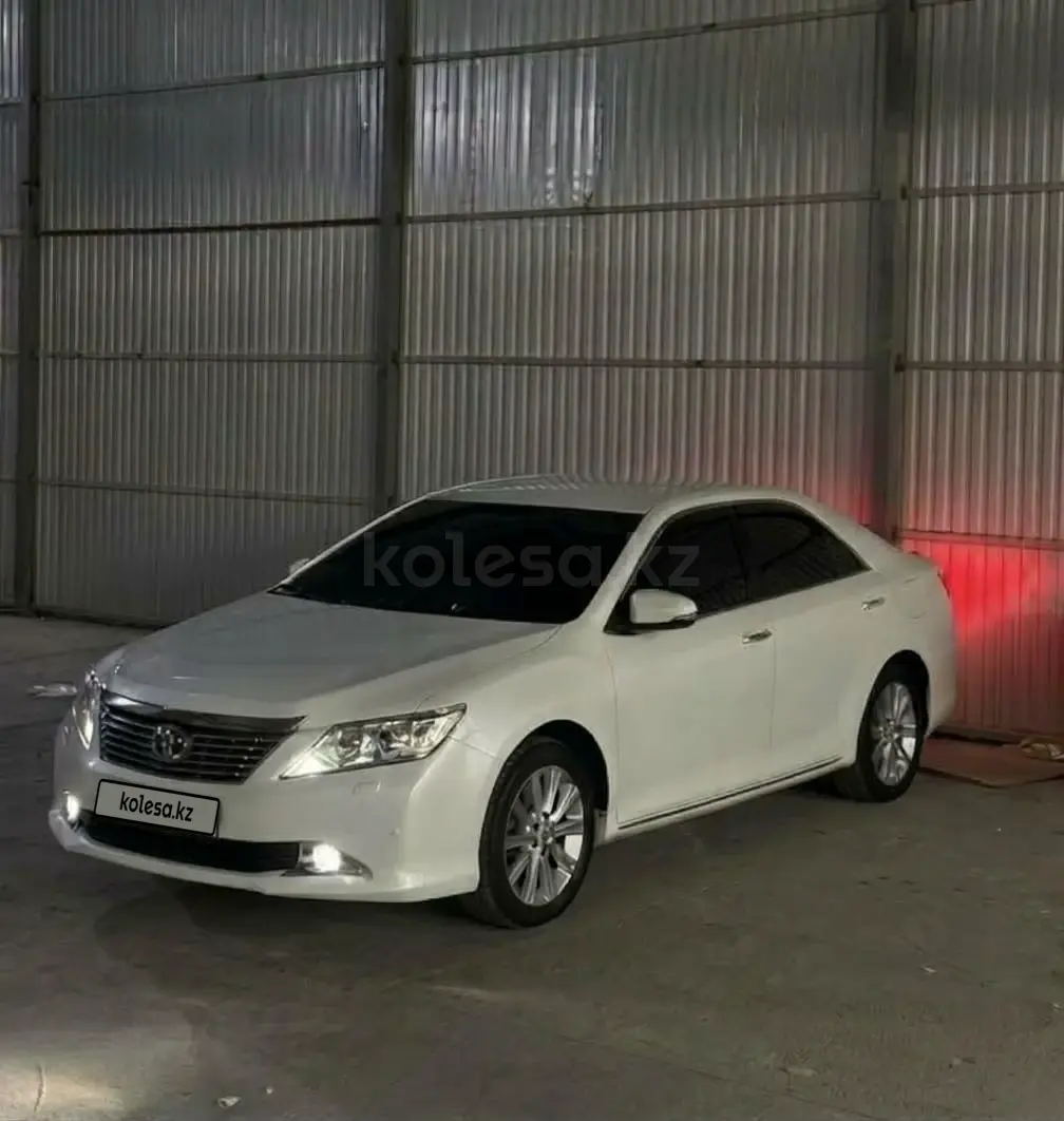 Toyota Camry, 2012