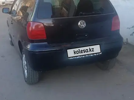 Volkswagen Polo 1993 года за 1 500 000 тг. в Жезказган – фото 2