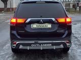 Mitsubishi Outlander 2016 года за 10 300 000 тг. в Алматы – фото 4