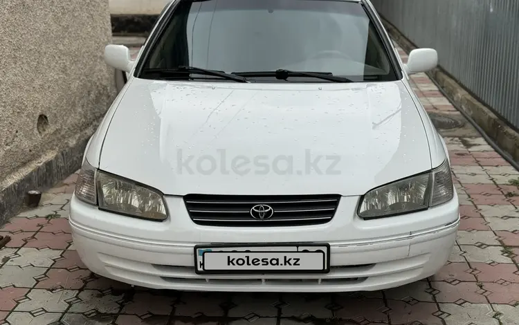 Toyota Camry 2001 года за 3 150 000 тг. в Алматы