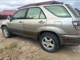 Lexus RX 300 2001 года за 3 950 000 тг. в Уральск – фото 2