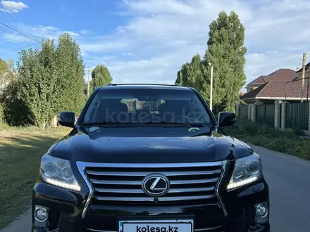 Lexus LX 570 2011 года за 22 200 000 тг. в Актобе – фото 2