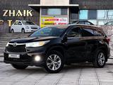 Toyota Highlander 2015 года за 15 000 000 тг. в Атырау