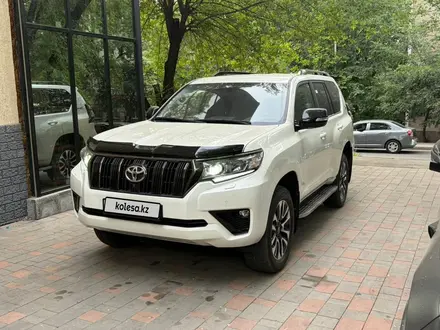 Toyota Land Cruiser Prado 2022 года за 42 500 000 тг. в Алматы – фото 2