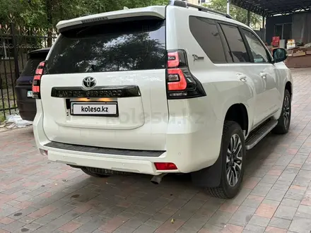 Toyota Land Cruiser Prado 2022 года за 42 500 000 тг. в Алматы – фото 4