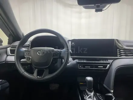 Toyota Camry Luxe 2025 года за 19 500 000 тг. в Алматы – фото 9
