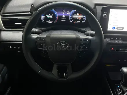 Toyota Camry Luxe 2025 года за 19 500 000 тг. в Алматы – фото 13