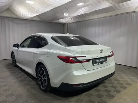 Toyota Camry Luxe 2025 года за 19 500 000 тг. в Алматы – фото 2