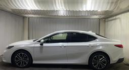 Toyota Camry Luxe 2025 года за 19 500 000 тг. в Алматы – фото 3
