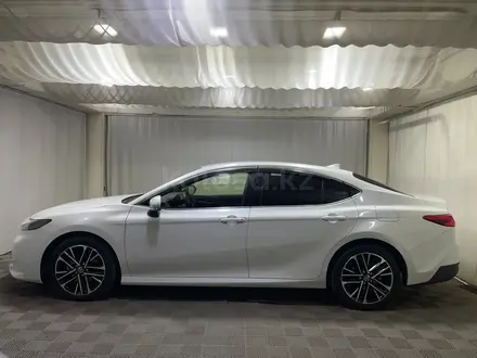 Toyota Camry Luxe 2025 года за 19 500 000 тг. в Алматы – фото 3