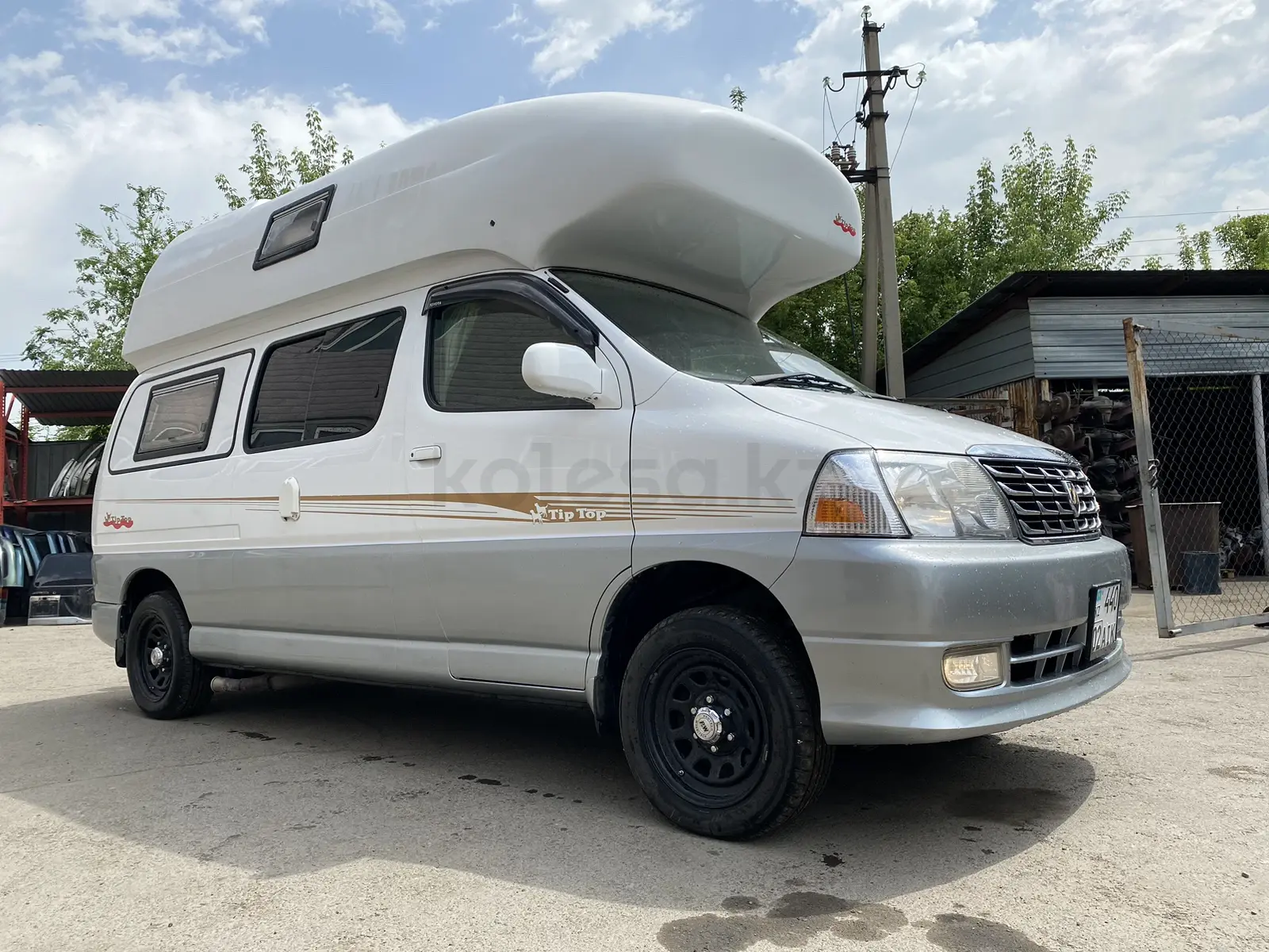 Toyota Grand Hiace