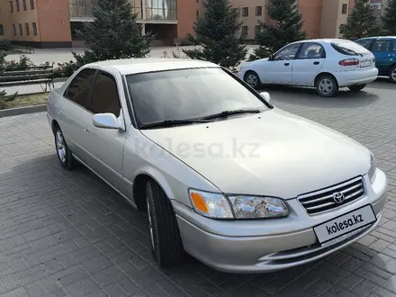 Toyota Camry 2001 года за 4 500 000 тг. в Актобе – фото 12