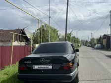 Mercedes-Benz E-Class, 1992