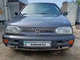 Volkswagen Golf 1994 годаүшін900 000 тг. в Актобе – фото 2