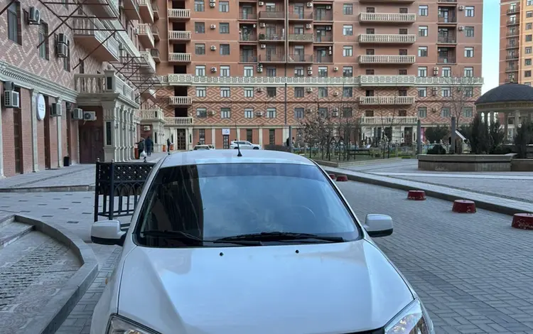 ВАЗ (Lada) Granta 2190 2015 годаүшін3 500 000 тг. в Актау