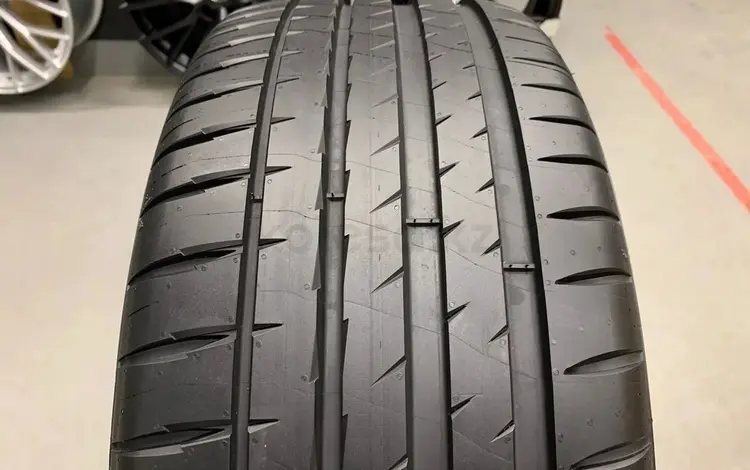 Michelin Pilot Sport 4 SUV 275/40 R21 и 315/35 R21 111Y за 350 000 тг. в Астана